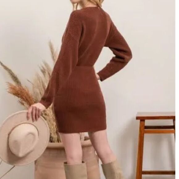 Blu Pepper Knit Eyelet Sweater Dress Light Tan SZ S NWT ( COLOR NOT SHOWN TAN ) - Picture 3 of 7